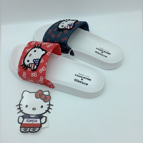 HELLO KITTY.. SANRIO , Sandals .. Brand New - Picture 1 of 5